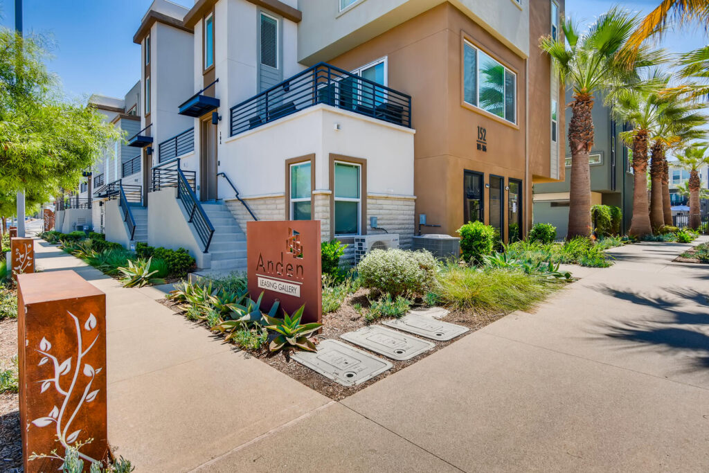 Anden townhomes in San Marcos exterior with a Anden leasing gallery sign